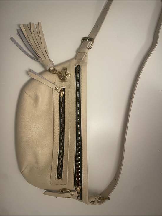 Tah Handbags - Tah Cream Leather Crossbody Bag with Tassel